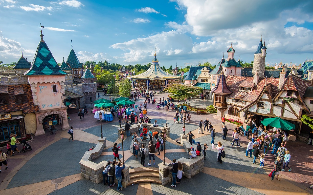 Fantasyland - Disneyland Park - Pretparken.be